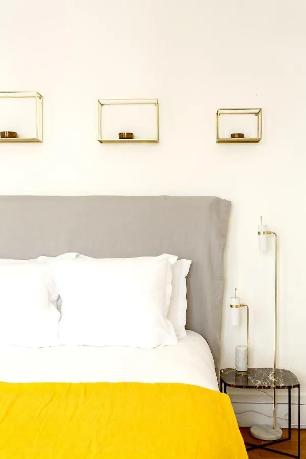 Habitat Parisien - 2Br-1Ba - Courcelles Parc Monceau Apartment
