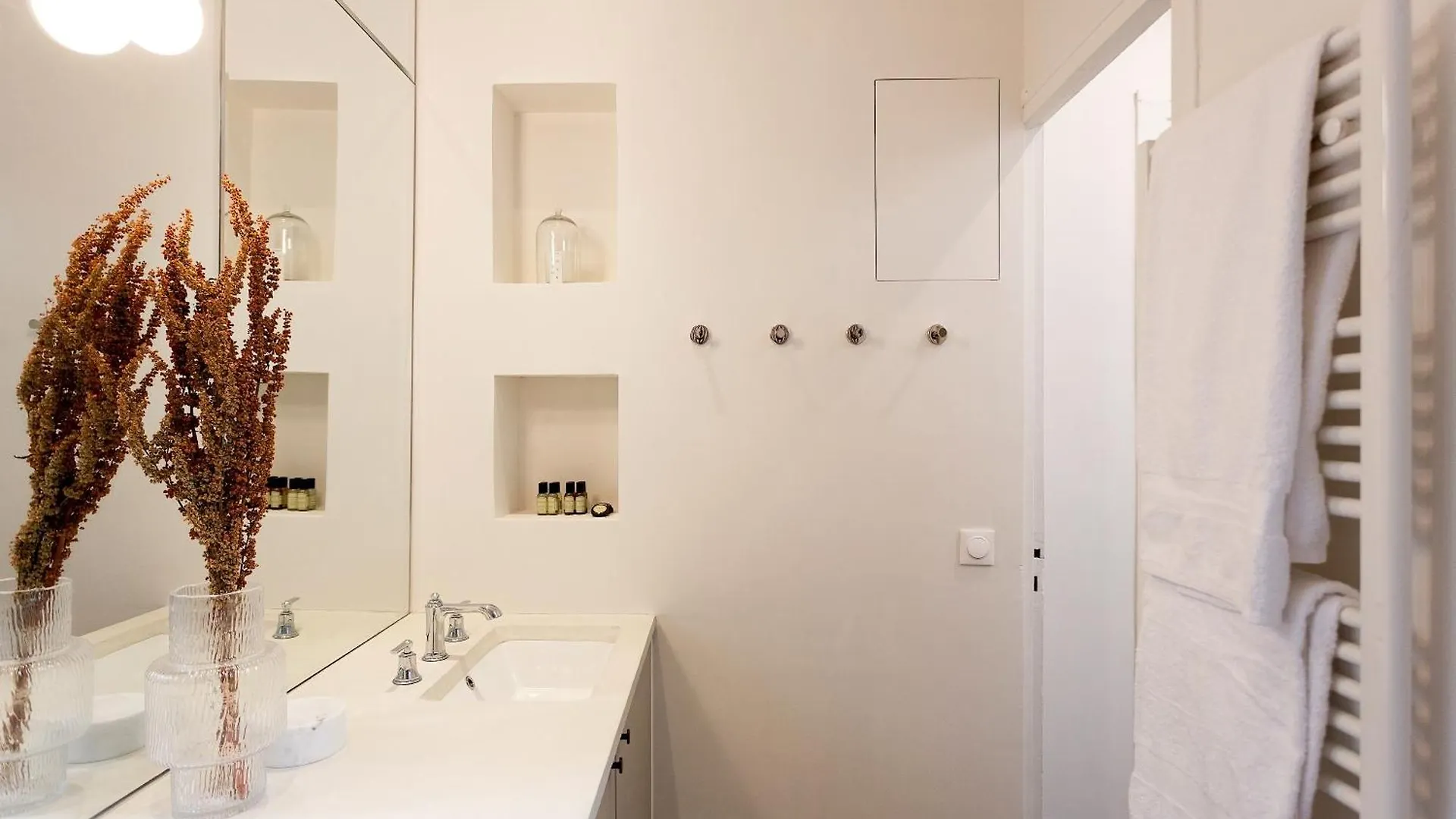 Apartment Ferienwohnung Courcelles Parc Monceau Paris